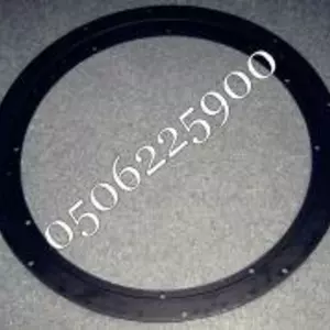 Запчастини тракторні Запчастини тракторні